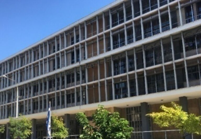 Θεσσαλονίκη: Ελεύθερος υπό όρους ο 16χρονος που κατηγορείται για τον βιασμό 13χρονης