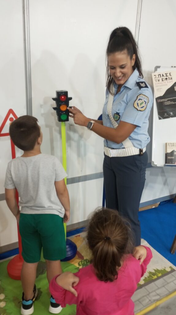 10η πανελλήνια γενική έκθεση άρτας: «παρούσα» και η διεύθυνση αστυνομίας άρτας – πλήθος κόσμου κάθε ηλικίας οι επισκέπτες