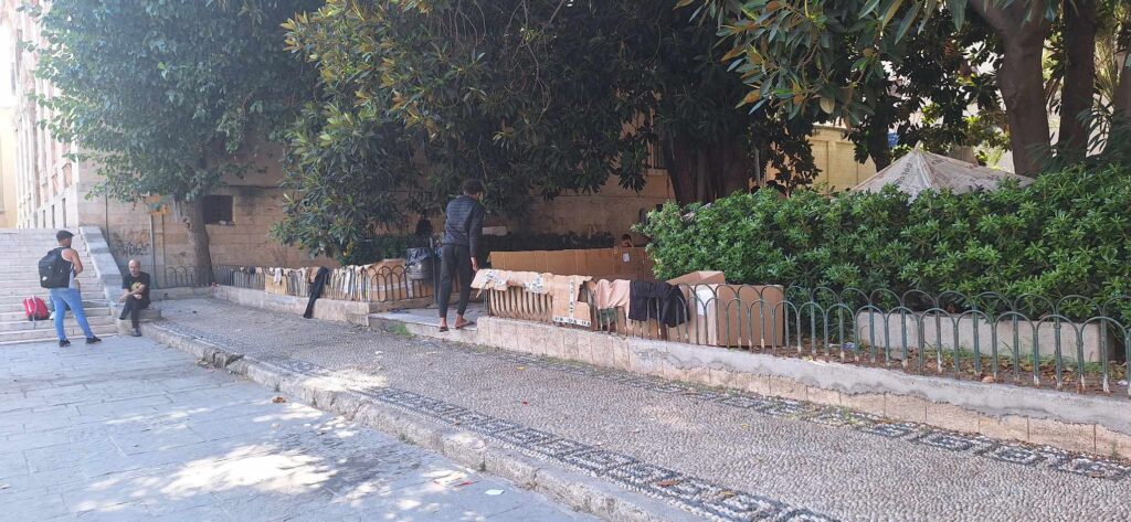 Ρόδος: Λύση στο πρόβλημα των προσφύγων αναζητεί η δημοτική αρχή – Δυσφορία για τη στάση της κυβέρνησης