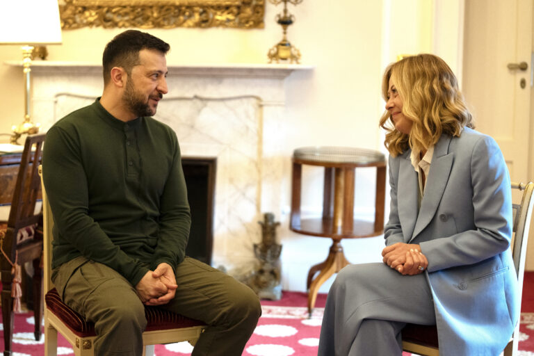 Συνάντηση Μελόνι – Ζελένσκι στη Ρώμη – Στην Ιταλία η επόμενη Διάσκεψη για την Ανοικοδόμηση της Ουκρανίας