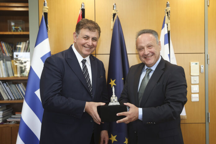Νέα εποχή για τη συνεργασία Θεσσαλονίκης – Σμύρνης Συνάντηση του Στέλιου Αγγελούδη με τον ομόλογό του Cemil Tugay