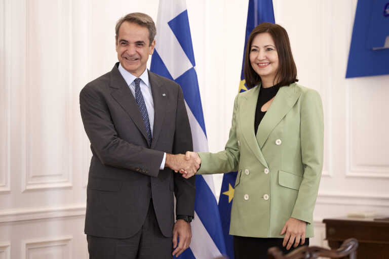 Συνάντηση Μητσοτάκη με την Επίτροπο Καινοτομίας, Ιβάνοβα: Στο επίκεντρο ο ψηφιακός μετασχηματισμός