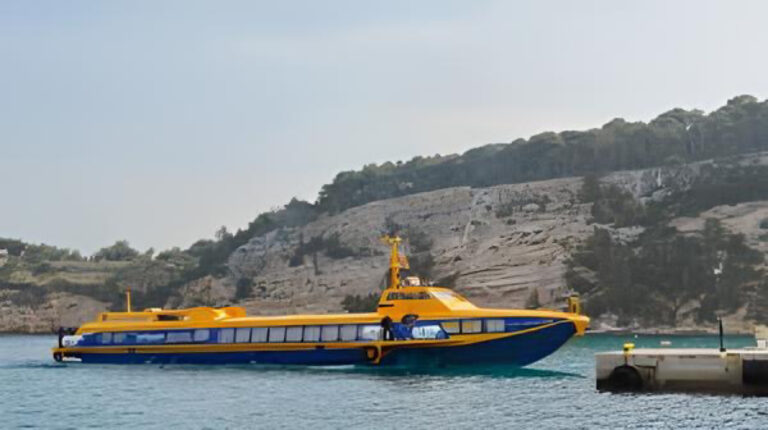 Βόλος: Μηχανική βλάβη στο υδροπτέρυγο «Ερατώ» από Αλόννησο προς Βόλο