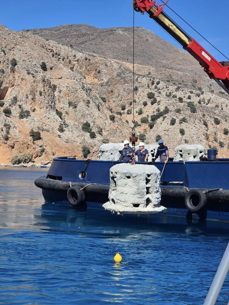 Χανιά: Ξεκίνησε η πόντιση υφάλων για το πρώτο καταδυτικό πάρκο της χώρας στον Αποκόρωνα (εικόνες)