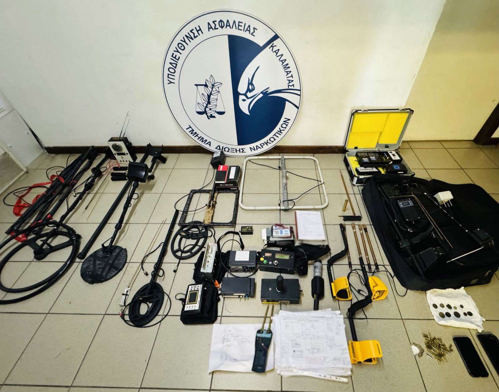 Πέντε συλλήψεις για παράνομες ανασκαφές σε Μεσσηνία και Κορίνθια