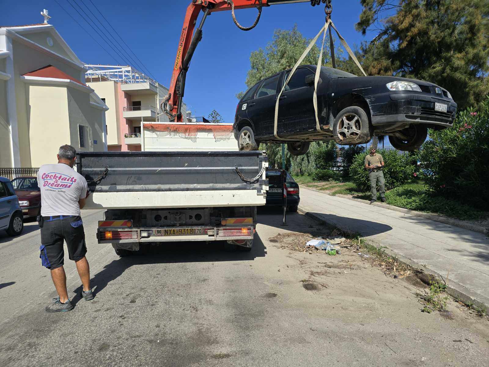 Απομακρύνονται τα εγκαταλελειμμένα οχήματα από τον Δήμο Ζακύνθου