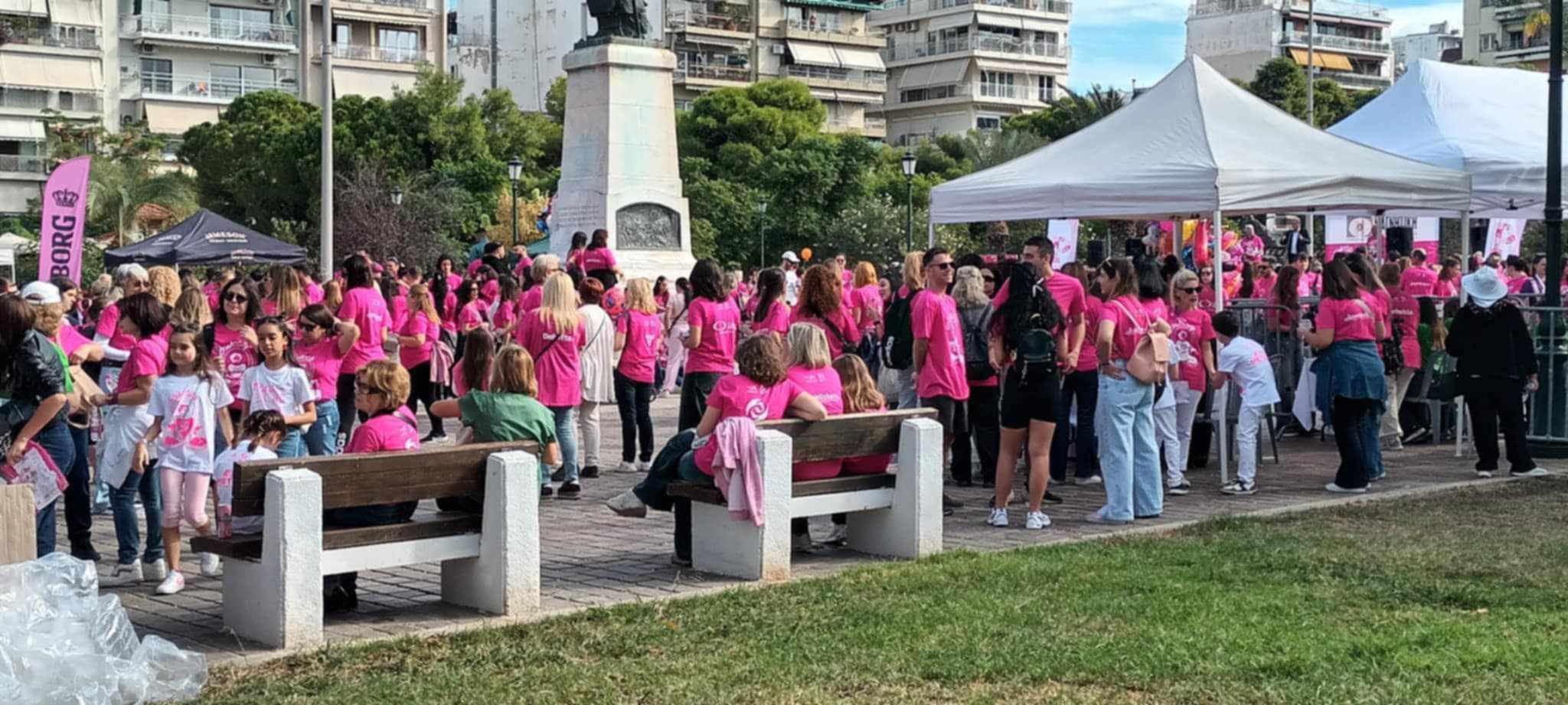 Η Πάτρα “βάφτηκε” ροζ και έστειλε μήνυμα για την πρόληψη του καρκίνου του μαστού