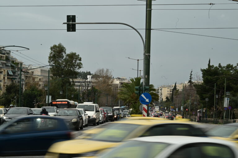Ψηφιακή μεταβίβαση ΙΧ επιβατικού και δικύκλου οχήματος μέσω Κ.Ε.Π. – Υποβλήθηκαν και διεκπεραιώθηκαν 900 αιτήσεις