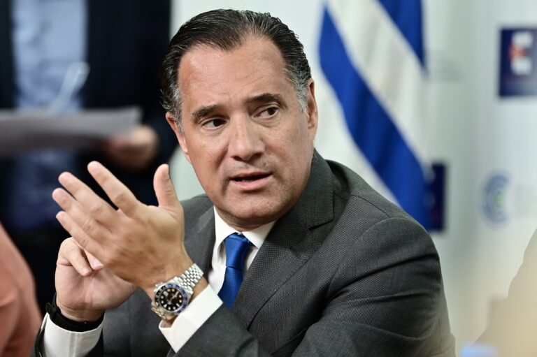Aδ. Γεωργιάδης: Εντοπίστηκαν 100 γιατροί για υπερσυνταγογραφήσεις – Σε δύο το πρόστιμο φτάνει τις 800.000