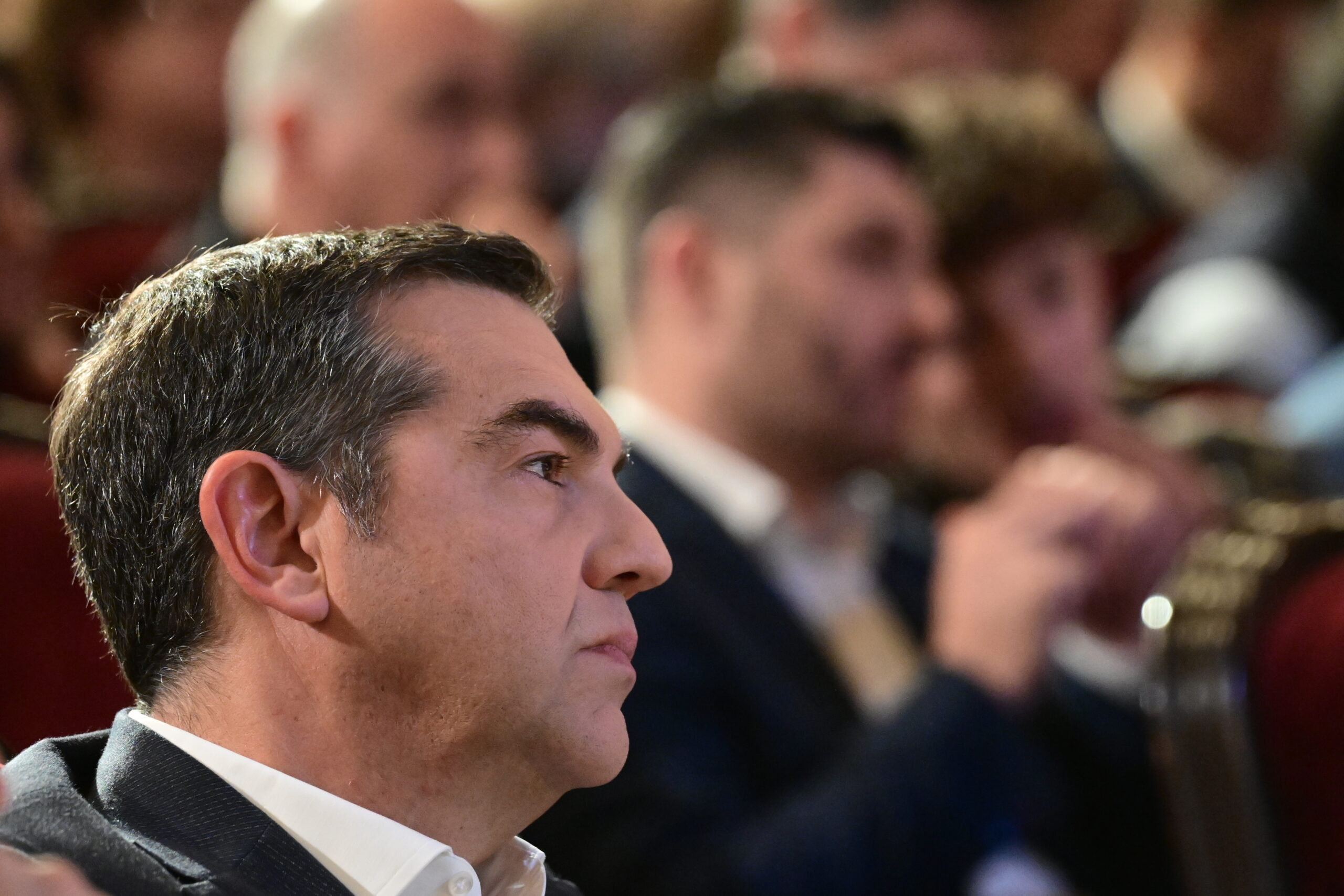 Ημερίδα του Ινστιτούτου Αλέξη Τσίπρα για την οικονομία – Αναφορά σε αλλαγή κατεύθυνσης με ολιστική πρόταση ανασυγκρότησης
