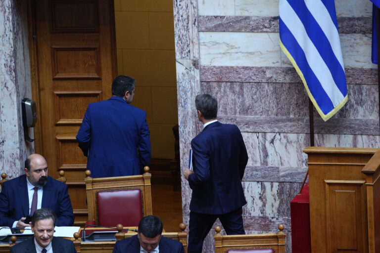 Σύγκρουση στη Βουλή: Αποχώρησε ο πρωθυπουργός στην ομιλία του Ν. Παππά – Δεν αναγνωρίζω καταδικασμένο πολιτικό