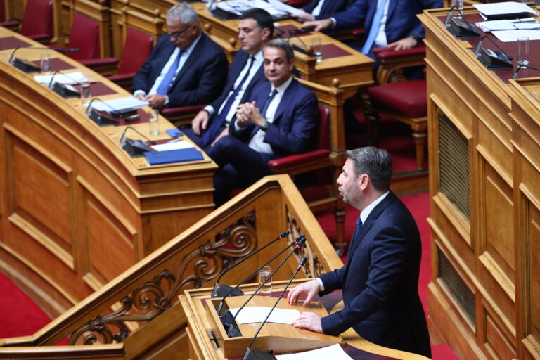 Ο Κυρ. Μητσοτάκης επέλεξε ως κοινοβουλευτικό αντίπαλο τον Νίκο Ανδρουλάκη – Όσα έγιναν στη Βουλή