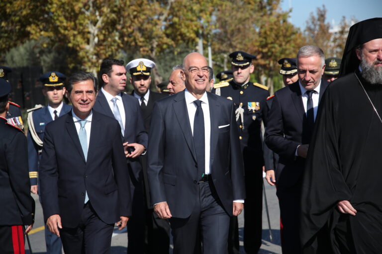 Παρέλαση 28ης Οκτωβρίου – Ν. Δένδιας: Οι γιορτές αποκτούν νόημα όταν χρησιμοποιούμε τα διδάγματά τους για να νοηματοδοτήσουμε το παρόν και το μέλλον