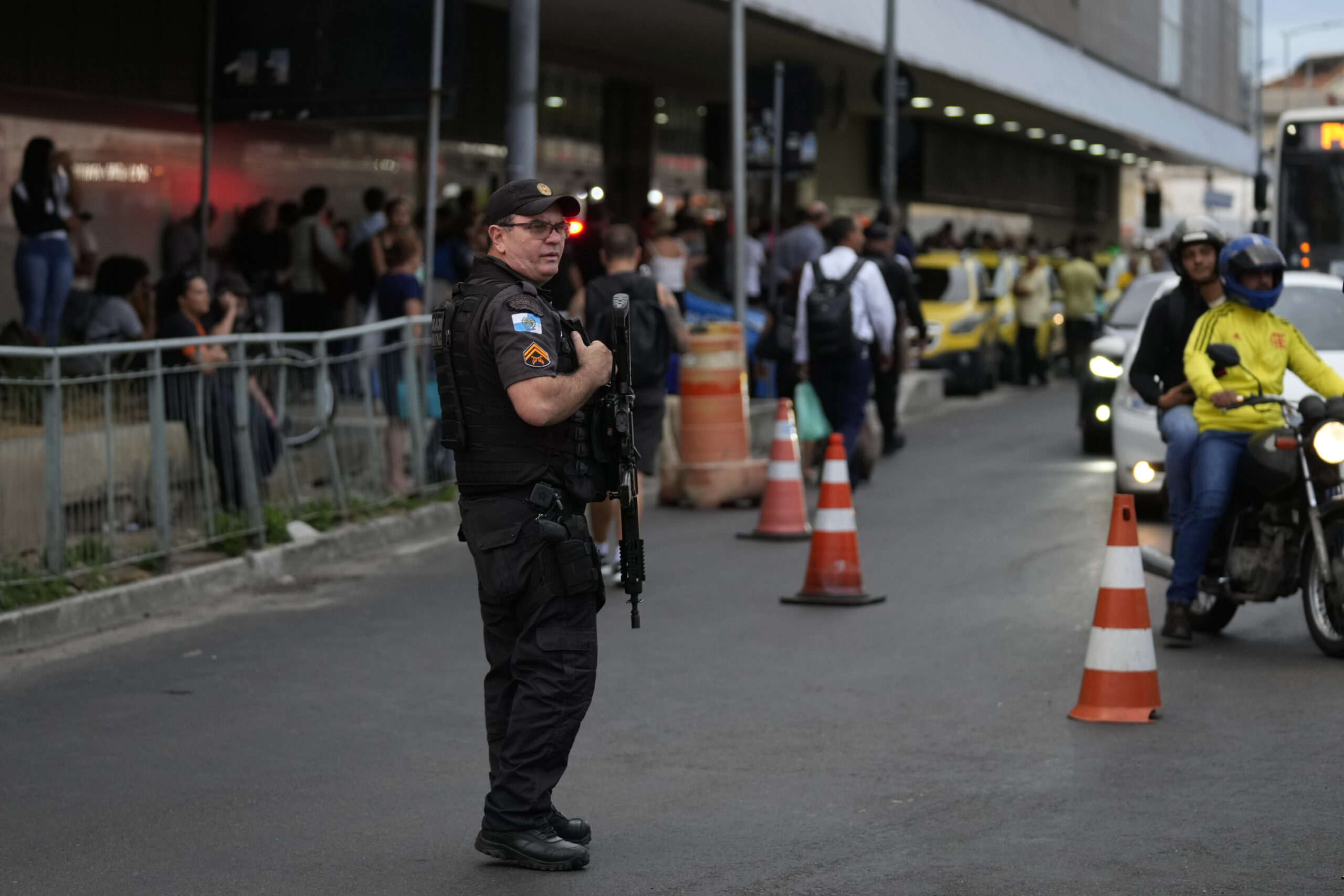 Βραζιλία: Εννέα νεκροί όταν βανάκι στο οποίο επέβαινε κωπηλατική ομάδα συγκρούστηκε με φορτηγό