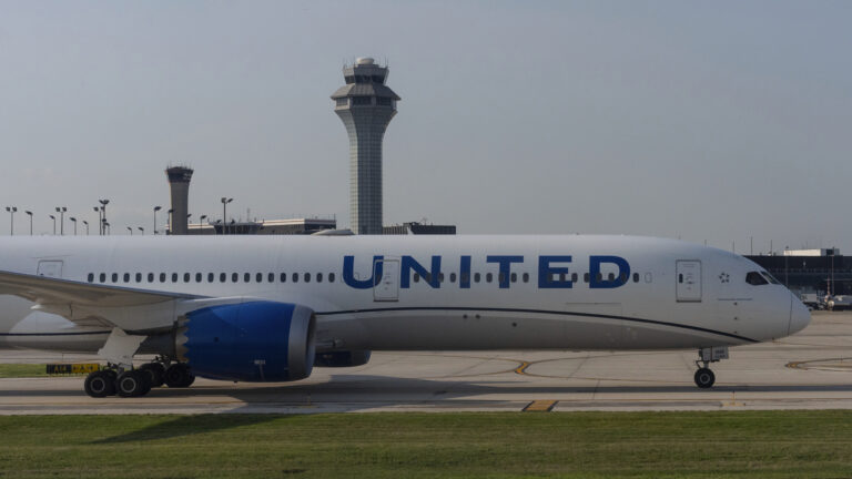 Επέκταση των εποχικών υπηρεσιών της United Airlines από Αθήνα προς ΗΠΑ για το 2025