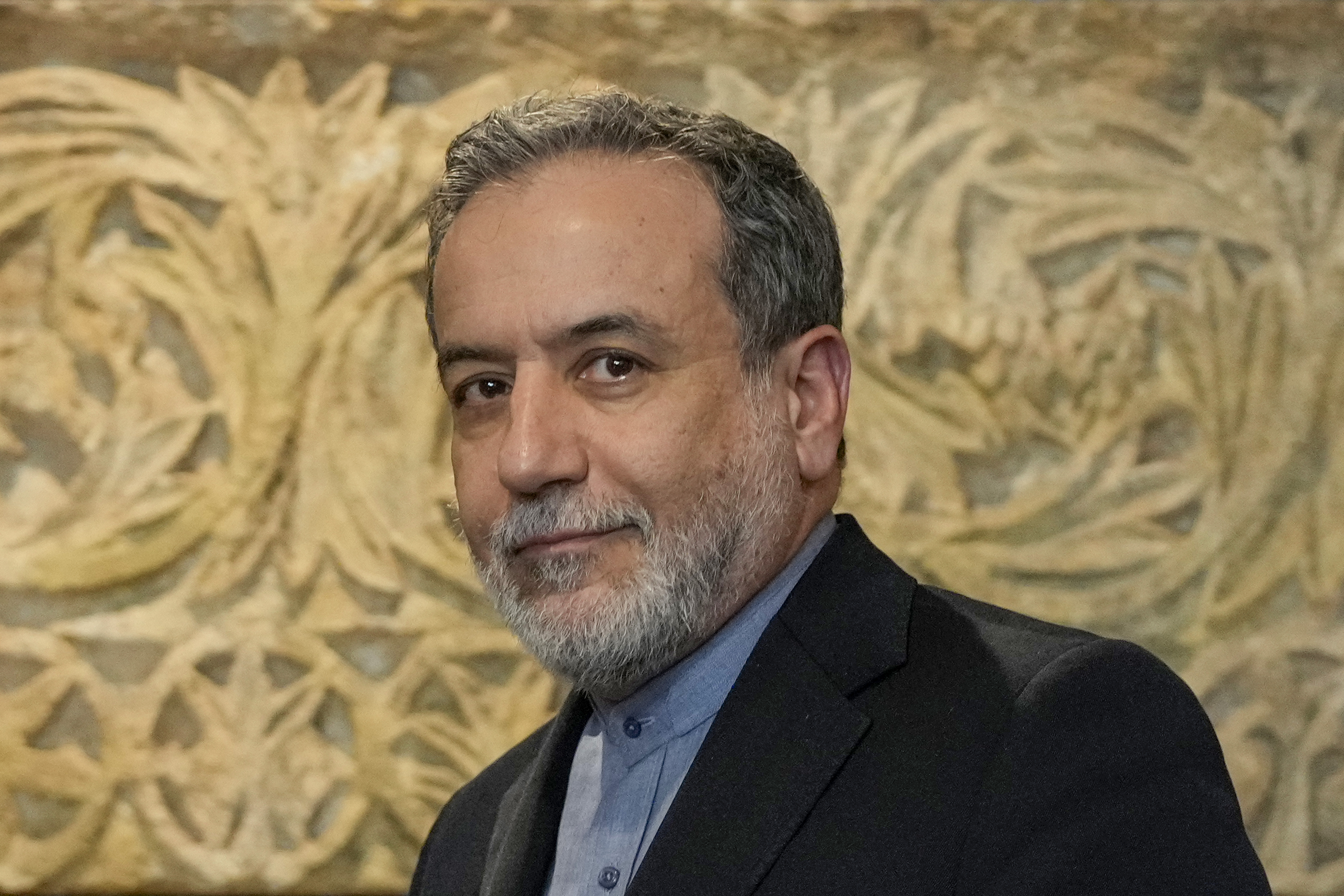 Αίγυπτος: Έφτασε στο Κάιρο ο υπουργός Εξωτερικών του Ιράν, πρώτη επίσκεψη μετά το 2013