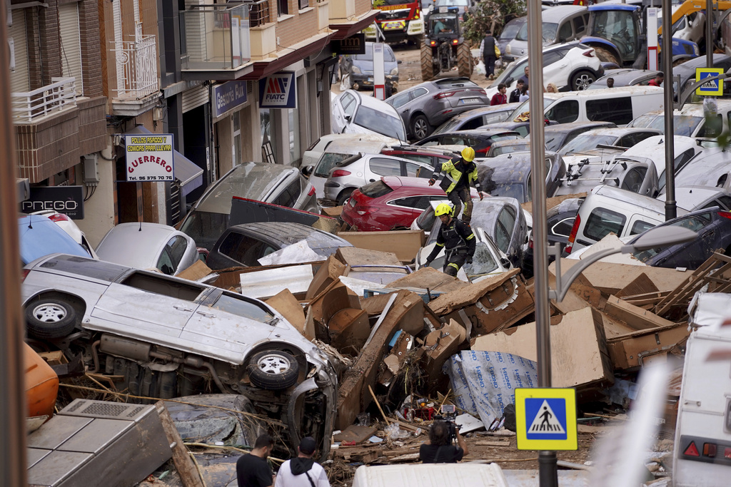Βαλένθια: Οδοιπορικό του ΕΡΤNews στις πληγείσες περιοχές από την «καταιγίδα του αιώνα» – Τουλάχιστον 158 νεκροί