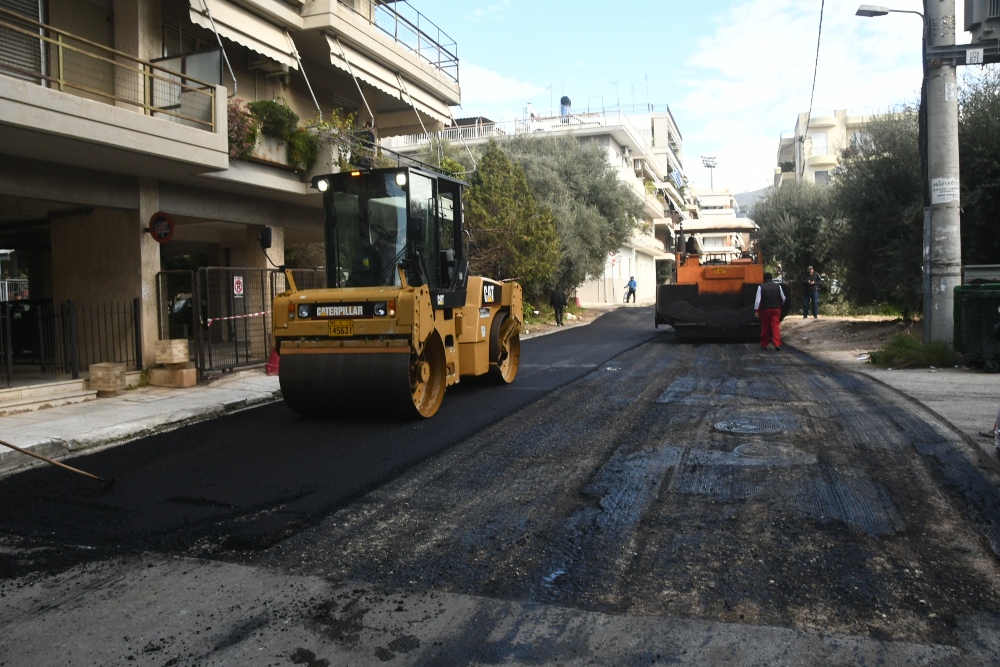 Συνεχίζονται οι ασφαλτοστρώσεις στον Δήμο Χανίων – Κλειστοί δρόμοι στο κέντρο της πόλης