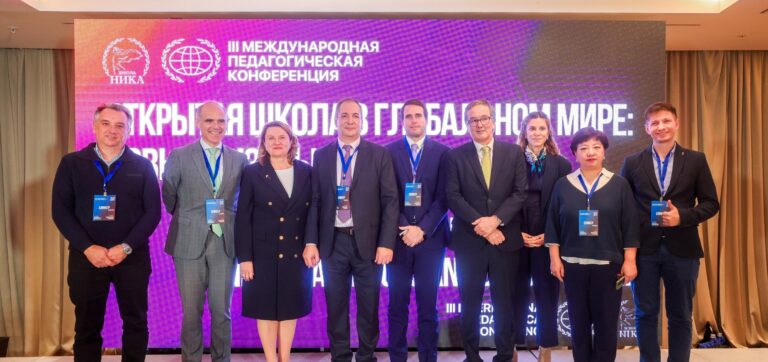 Συνεργασία της Ένωσης Διεθνών Σχολείων και του Μουσείου Φυσικής Ιστορίας Απολιθωμένου Δάσους Λέσβου