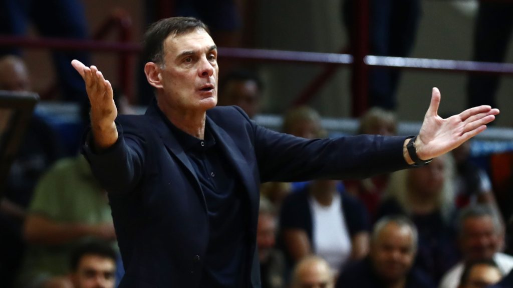 Μπαρτζώκας στην ΕΡΤ: «Λείπουν οι ψηλοί αλλά δεν είναι δικαιολογία για την εικόνα μας» (video)