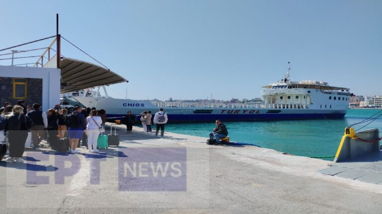 Χίος: “Δένουν” τα καραβάκια για Τσεσμέ ως ένδειξη διαμαρτυρίας για τα λιμενικά τέλη