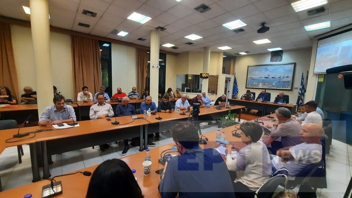 Χίος: Συνεχίζεται η συνεδρίαση του Δημοτικού Συμβουλίου για τα Μεταλλεία Αντιμονίου