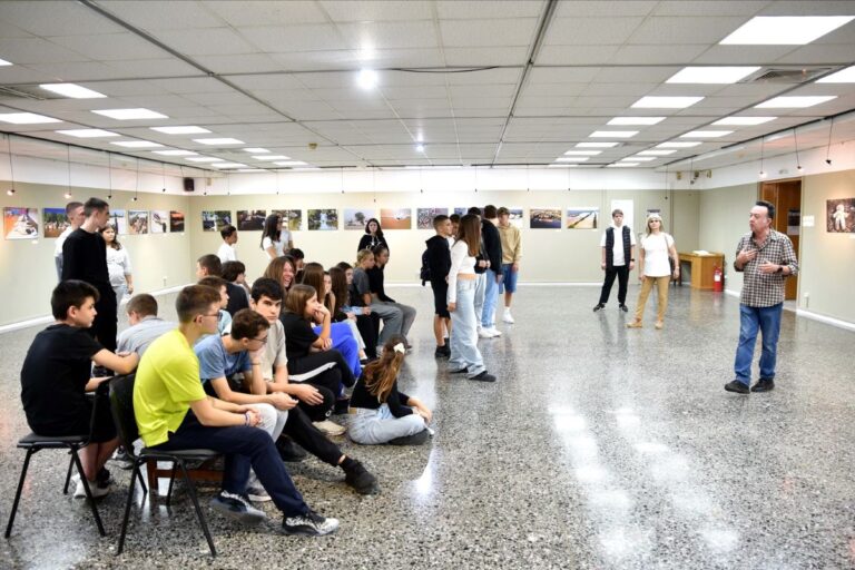 Παρατείνεται η έκθεση των Λαρισαίων φωτορεπόρτερ για τον Daniel λόγω μεγάλης προσέλευσης