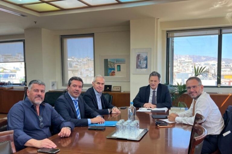 Συναντήσεις του δημάρχου Ελαφονήσου στην Αθήνα για το θέμα της ηλεκτροδότησης