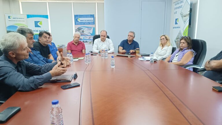 Σύσκεψη για τη λειψυδρία με φορείς του Πλατανιά στον ΟΑΚ