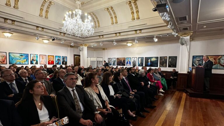 Τιμητικές εκδηλώσεις στην Κων/πολη για την επέτειο της 28ης Οκτωβρίου