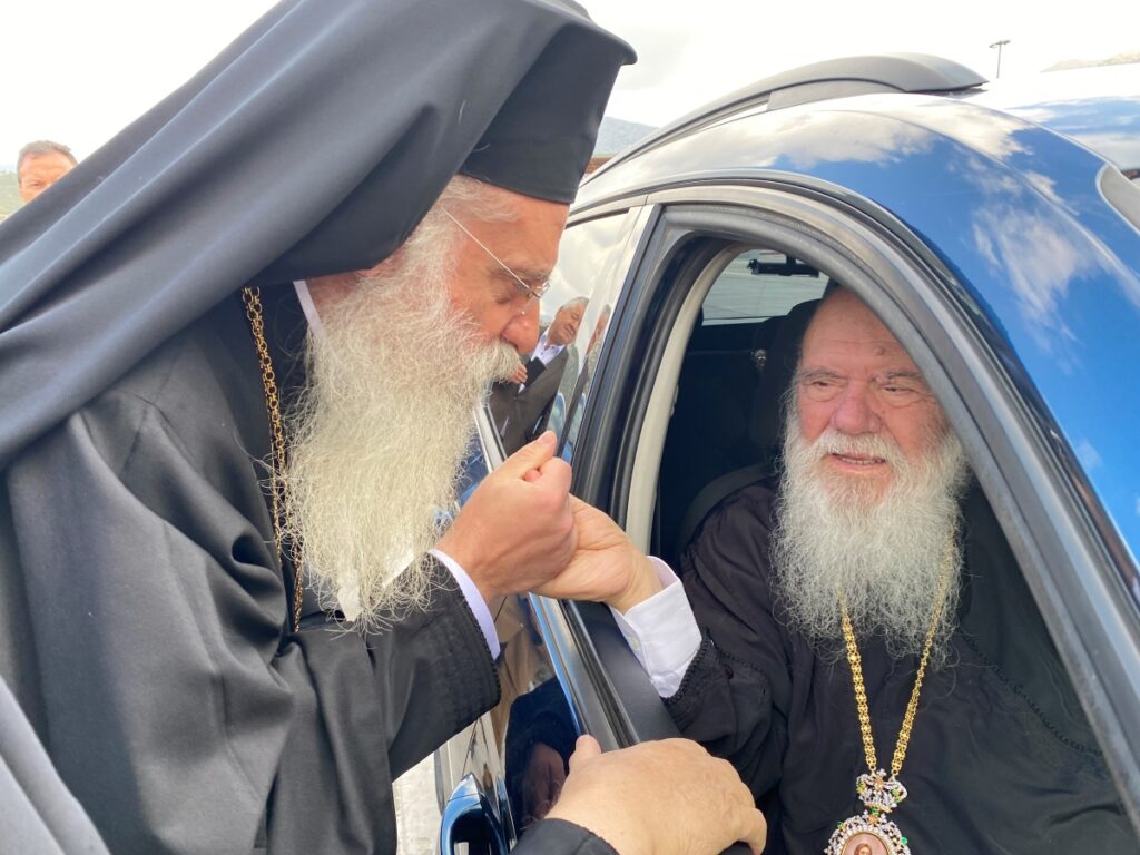 Κλήρος και λαός της Τριπολιτσάς υποδέχθηκε και καλωσόρισε τον Μητροπολίτη Μαντινείας και Κυνουρίας Επιφάνιο