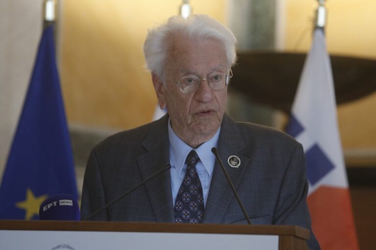 Ομιλία του Δρ Σ. Κριμιζή στη Λάρισα: «Εξερευνώντας το Σύμπαν: Μια βραδιά επιστήμης και τέχνης»