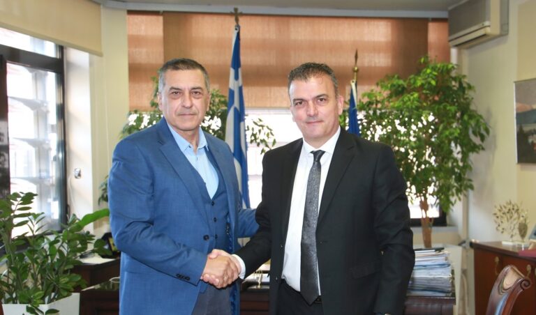 Συνάντηση δημάρχου Λαρισαίων – Περιφερειάρχη: Κόμβος υπηρεσιών για τη δημόσια υγεία η Λάρισα
