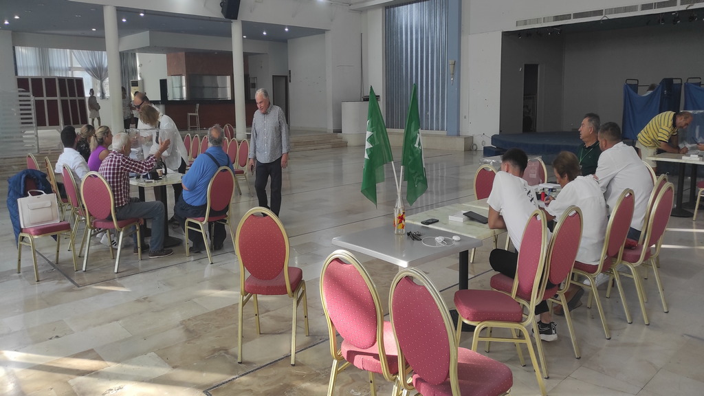 Στις 28 κάλπες ψηφίζουν στα Δωδεκάνησα για την εκλογή νέου προέδρου του ΠΑΣΟΚ (βίντεο)