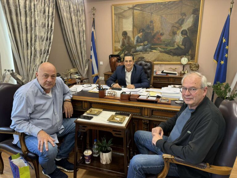 Κοινή πρωτοβουλία τριών δημάρχων σε νομική διεκδίκηση για τις ενεργειακές κοινότητες