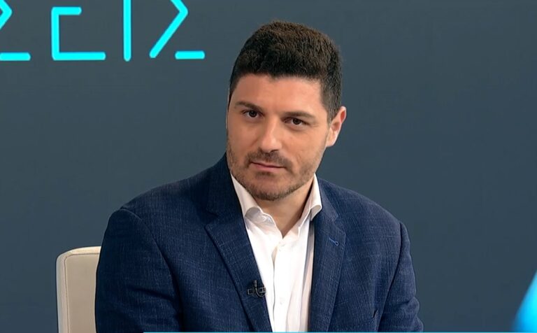 Δ. Τεμπονέρας στο Πρώτο: Το αντικοινωνικό τρίπτυχο που το εργασιακό ν/σ δεν αγγίζει – Οι Έλληνες έχουν ωράρια Κίνας, μισθούς Βουλγαρίας και τιμές στο ράφι Ελβετίας (audio)
