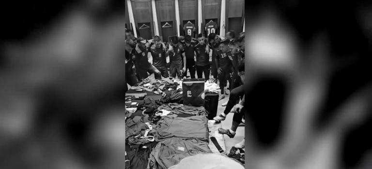 Η ανατριχιαστική ομιλία του αρχηγού της Εθνικής  πριν από την έναρξη του αγώνα κόντρα στην Αγγλία – Έγραψαν ιστορία στη μνήμη του Μπάλντοκ