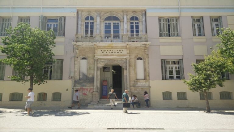 Ηράκλειο: Ελεύθερος με περιοριστικούς όρους ο 16χρονος για τον ξυλοδαρμό του 15χρονου στο σχολείο τους