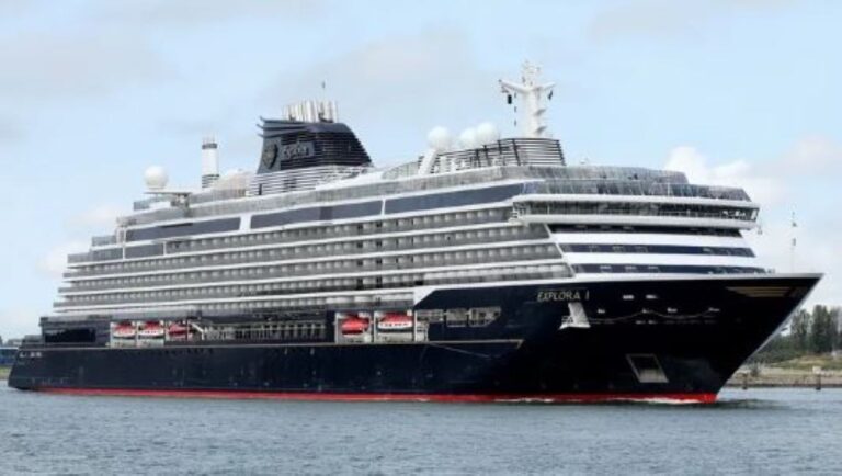 Στο λιμάνι του Βόλου το κρουαζιερόπλοιο «EXPLORA I»