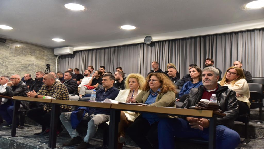 foreis Δημοτικό Συμβούλιο Λαρισαίων: Κατά πλειοψηφία εγκρίθηκε η αύξηση δημοτικών τελών