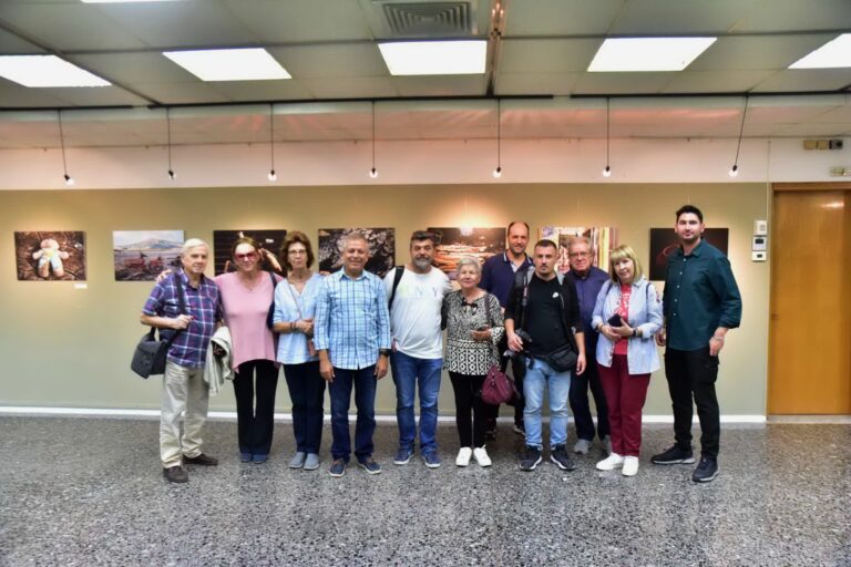 Συνεχίζεται η έκθεση των Λαρισαίων φωτορεπόρτερ με τις καταστροφές από τις πλημμύρες