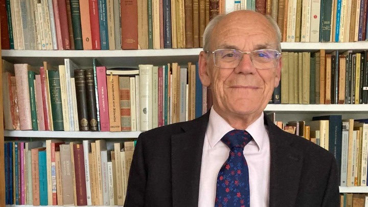 Επίτιμος διδάκτορας του τμήματος Φιλολογίας του ΑΠΘ αναγορεύτηκε ο Ντ. Χόλτον
