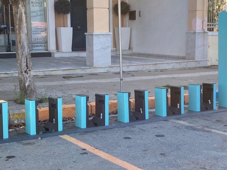 Κοινόχρηστα, ηλεκτρικά ποδήλατα σε Τρίπολη και Λεβίδι