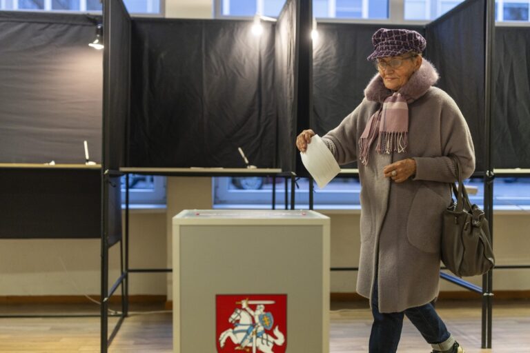 Λιθουανία: Οι Σοσιαλδημοκράτες προηγούνται στον δεύτερο γύρο των βουλευτικών εκλογών