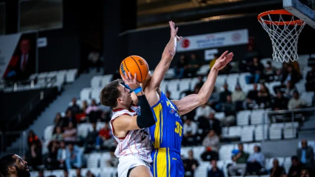 Champions League: Δεν τα κατάφερε στην Τουρκία το Περιστέρι που έχασε 79-77 από τη Μανίσα