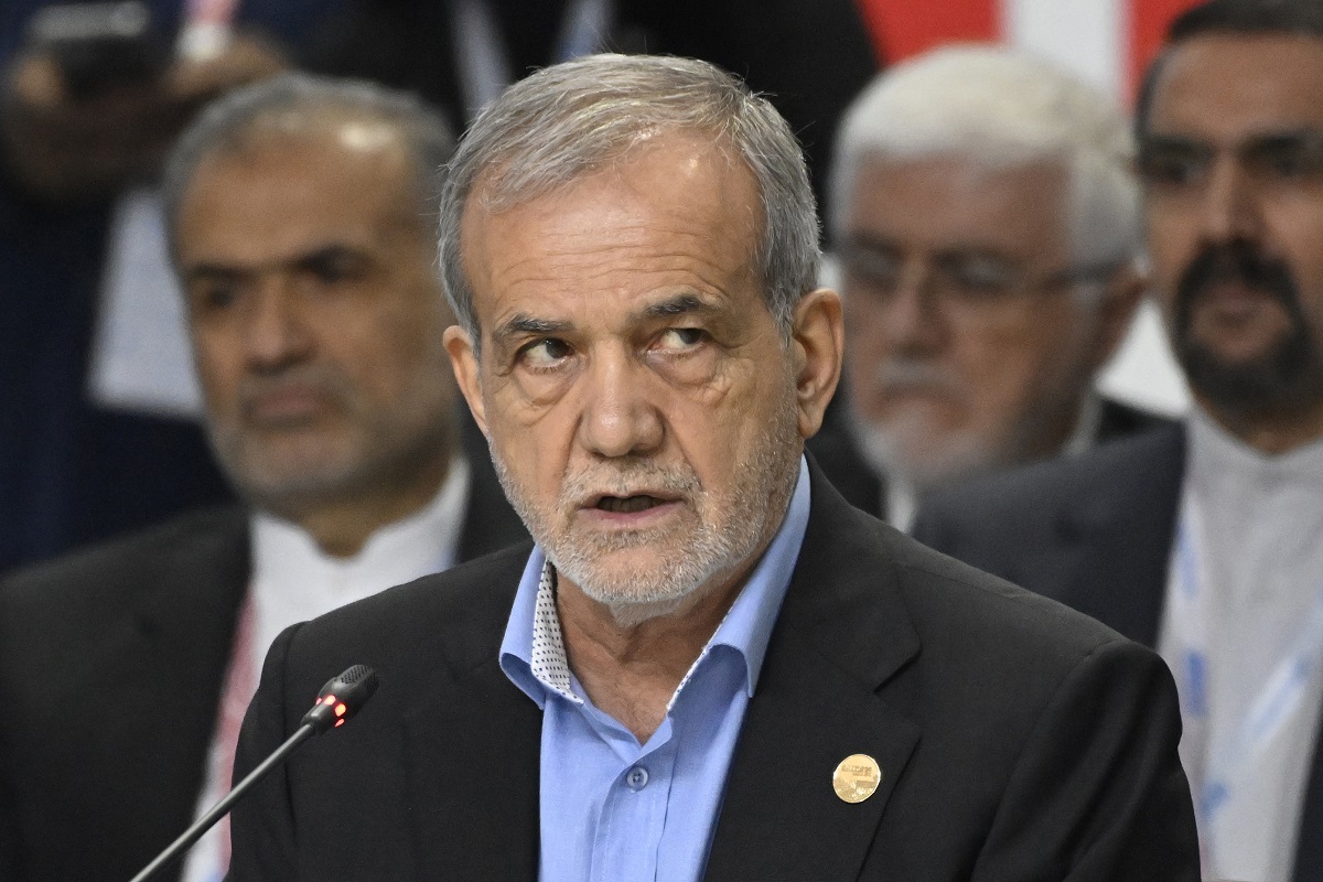 Ιρανός πρόεδρος: Αναγκαζόμαστε να απαντήσουμε στα εγκλήματα της σιωνιστικής οντότητας σε Γάζα και Λίβανο