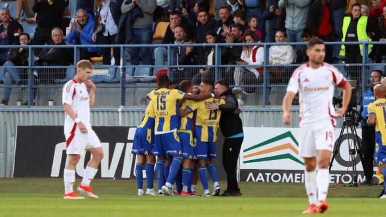 Super League: Ο Αστέρας έκανε την υπέρβαση και κέρδισε με 1-0 τον Ολυμπιακό που… έμεινε στο Μάλμε