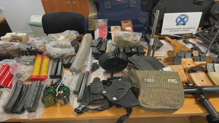Συνελήφθη 37χρονος σεσημασμένος για το οπλοστάσιο στο Μενίδι: Αναζητείται ο συνεργός του – Στο οργανωμένο έγκλημα στρέφονται οι έρευνες
