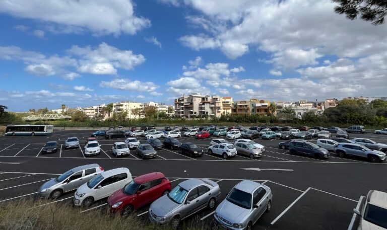 Χανιά: Πάνω από 500 οδηγοί χρησιμοποιούν καθημερινά το δημοτικό πάρκινγκ στον Κλαδισό