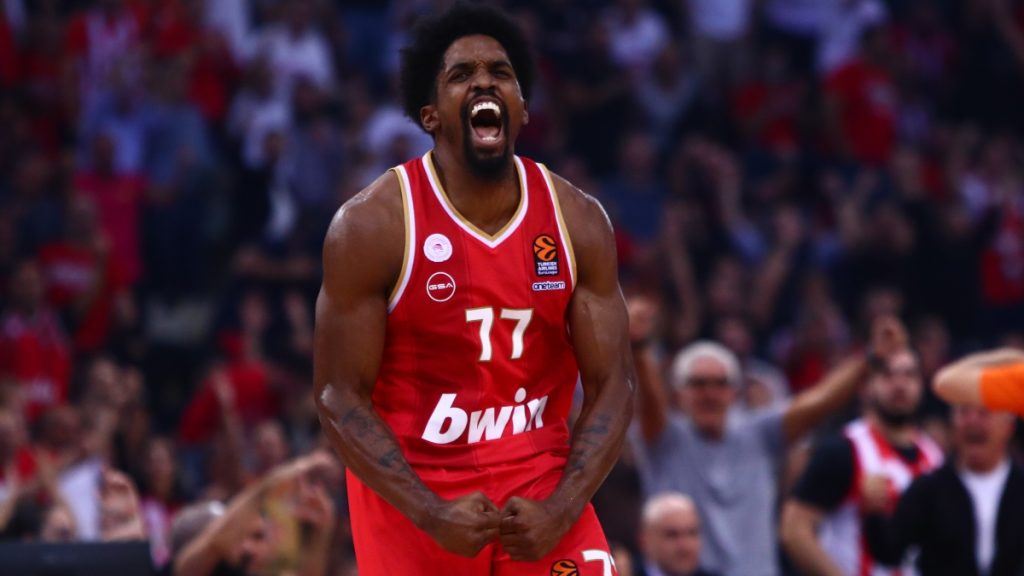 Euroleague: Επιστροφή στις νίκες με… τούρμπο ΜακΚίσικ o Ολυμπιακός, 79-69 τη Ρεάλ Μαδρίτης